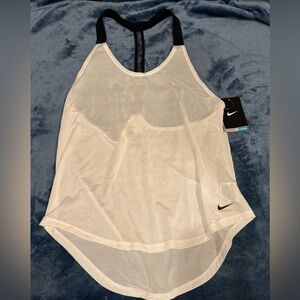 Nike women’s drifit White athletic Tank Top & Black racerback Straps NWT SZ S